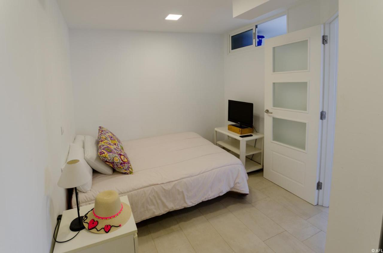 Holiday Apartment With Direct Sea Promenade Access 马斯帕洛马斯 外观 照片